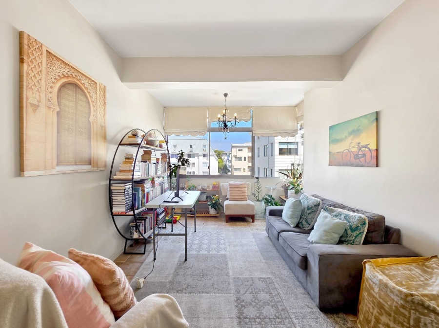 2 Bedroom Property for Sale in Sea Point Western Cape